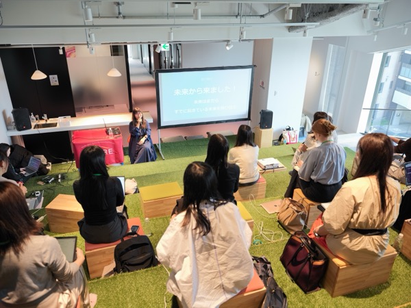 ウィズグループ代表の奥田さんによる講演""